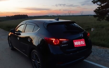 Mazda Axela, 2017 год, 1 750 000 рублей, 32 фотография