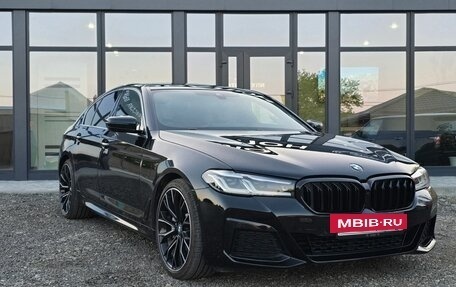 BMW 5 серия, 2021 год, 4 100 000 рублей, 2 фотография