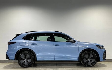 Volkswagen Tiguan, 2024 год, 4 450 000 рублей, 6 фотография