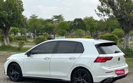 Volkswagen Golf VIII, 2022 год, 1 900 000 рублей, 7 фотография