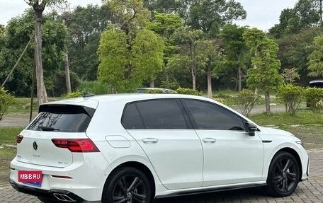 Volkswagen Golf VIII, 2022 год, 1 900 000 рублей, 9 фотография