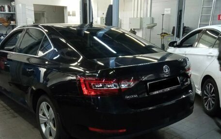 Skoda Superb III рестайлинг, 2016 год, 1 680 000 рублей, 4 фотография