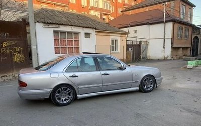 Mercedes-Benz E-Класс, 1998 год, 330 000 рублей, 1 фотография