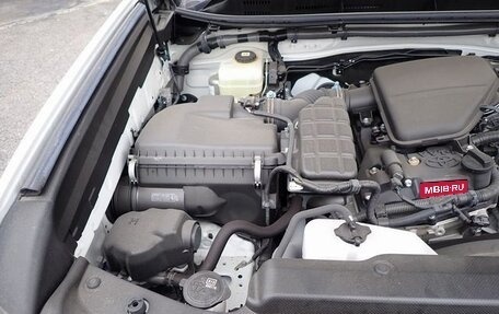 Toyota Land Cruiser Prado 150 рестайлинг 2, 2021 год, 4 000 000 рублей, 20 фотография