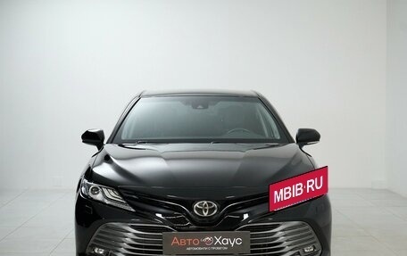 Toyota Camry, 2020 год, 3 295 000 рублей, 2 фотография