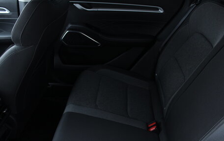 Geely Emgrand, 2024 год, 1 748 000 рублей, 17 фотография