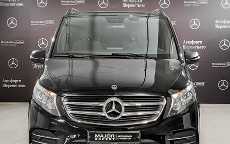 Mercedes-Benz V-Класс, 2017 год, 4 890 000 рублей, 2 фотография