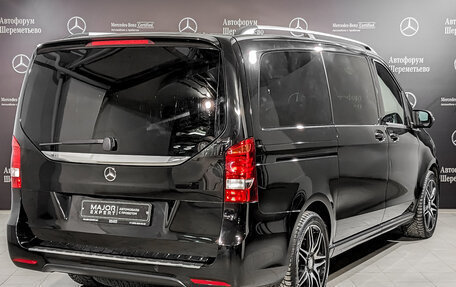 Mercedes-Benz V-Класс, 2017 год, 4 890 000 рублей, 5 фотография