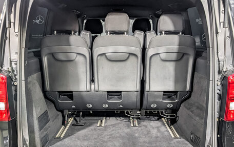 Mercedes-Benz V-Класс, 2017 год, 4 890 000 рублей, 10 фотография