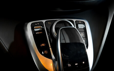Mercedes-Benz V-Класс, 2017 год, 4 890 000 рублей, 25 фотография