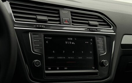 Volkswagen Tiguan II, 2017 год, 2 399 000 рублей, 10 фотография