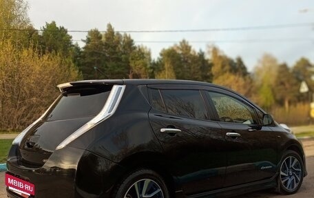 Nissan Leaf I, 2014 год, 890 000 рублей, 2 фотография