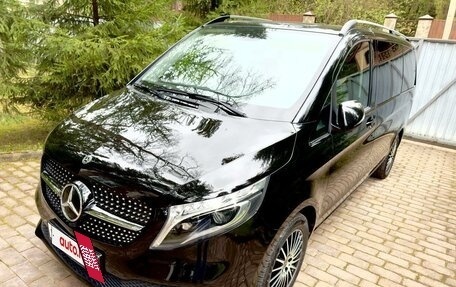 Mercedes-Benz V-Класс, 2019 год, 6 000 000 рублей, 15 фотография