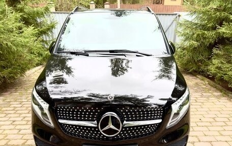 Mercedes-Benz V-Класс, 2019 год, 6 000 000 рублей, 12 фотография