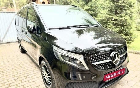 Mercedes-Benz V-Класс, 2019 год, 6 000 000 рублей, 19 фотография