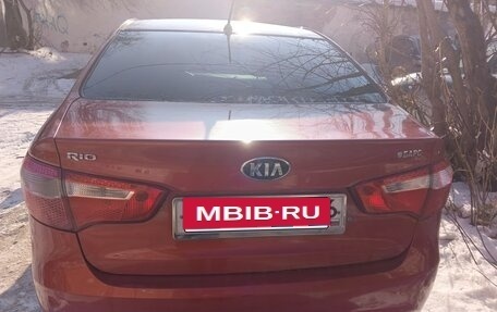 KIA Rio III рестайлинг, 2013 год, 720 000 рублей, 2 фотография