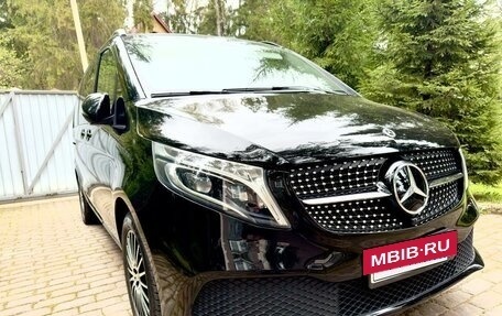 Mercedes-Benz V-Класс, 2019 год, 6 000 000 рублей, 20 фотография