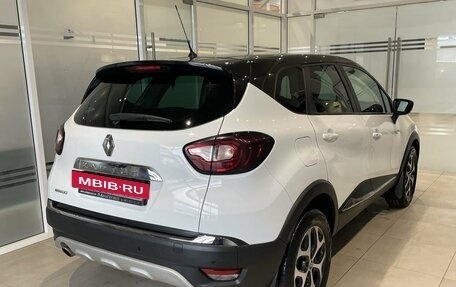 Renault Kaptur I рестайлинг, 2017 год, 1 077 000 рублей, 4 фотография