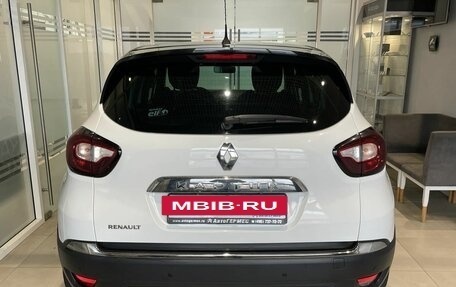 Renault Kaptur I рестайлинг, 2017 год, 1 077 000 рублей, 3 фотография