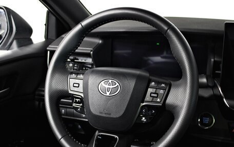 Toyota Camry, 2024 год, 4 390 000 рублей, 14 фотография