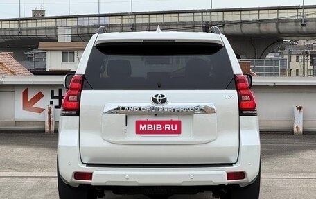 Toyota Land Cruiser Prado 150 рестайлинг 2, 2021 год, 3 815 855 рублей, 6 фотография