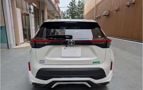 Toyota Yaris Cross, 2022 год, 1 400 000 рублей, 7 фотография