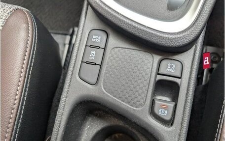 Toyota Yaris Cross, 2022 год, 1 400 000 рублей, 21 фотография