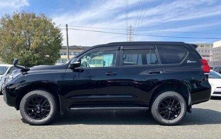 Toyota Land Cruiser Prado 150 рестайлинг 2, 2021 год, 4 030 855 рублей, 4 фотография