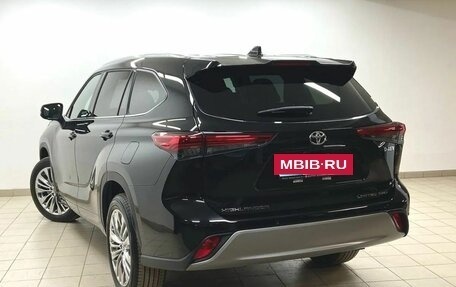 Toyota Highlander, 2025 год, 6 600 000 рублей, 6 фотография