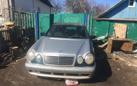 Mercedes-Benz E-Класс, 1995 год, 200 000 рублей, 2 фотография