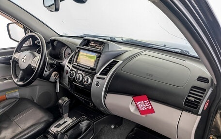 Mitsubishi Pajero Sport II рестайлинг, 2014 год, 1 950 000 рублей, 11 фотография