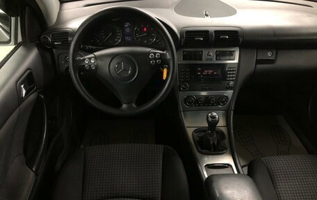 Mercedes-Benz C-Класс, 2004 год, 399 000 рублей, 10 фотография