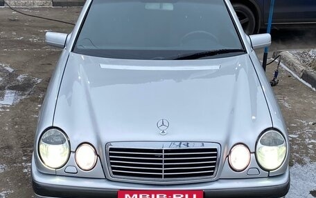 Mercedes-Benz E-Класс, 1998 год, 675 000 рублей, 9 фотография