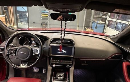 Jaguar F-Pace, 2019 год, 3 650 000 рублей, 4 фотография