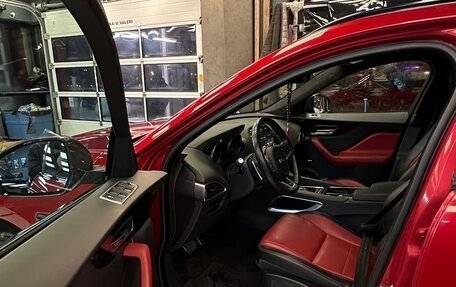 Jaguar F-Pace, 2019 год, 3 650 000 рублей, 5 фотография