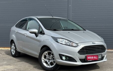 Ford Fiesta, 2015 год, 880 000 рублей, 3 фотография