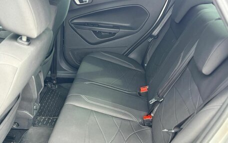 Ford Fiesta, 2015 год, 880 000 рублей, 14 фотография