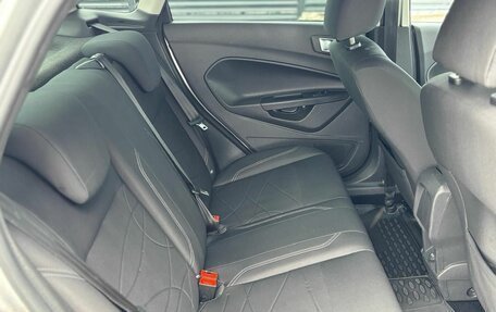 Ford Fiesta, 2015 год, 880 000 рублей, 26 фотография
