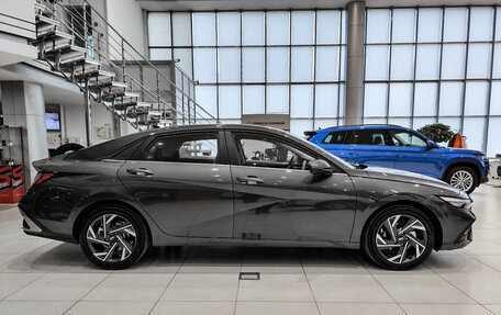 Hyundai Elantra, 2024 год, 2 599 000 рублей, 8 фотография