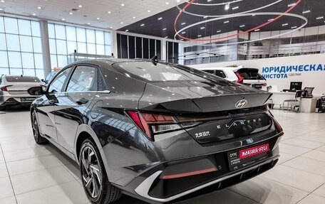Hyundai Elantra, 2024 год, 2 599 000 рублей, 11 фотография