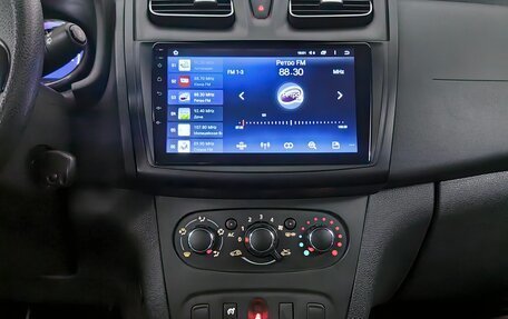 Renault Sandero II рестайлинг, 2015 год, 733 000 рублей, 12 фотография