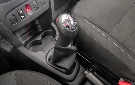 Renault Sandero II рестайлинг, 2015 год, 733 000 рублей, 19 фотография