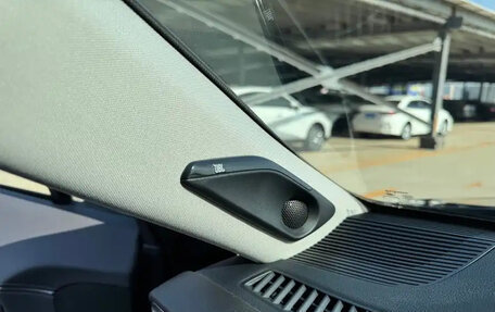 Toyota Venza, 2022 год, 1 900 666 рублей, 11 фотография