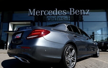 Mercedes-Benz E-Класс, 2017 год, 3 550 000 рублей, 5 фотография