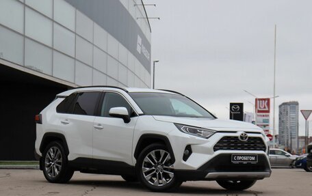 Toyota RAV4, 2021 год, 3 675 000 рублей, 3 фотография