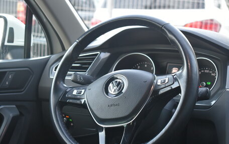 Volkswagen Tiguan II, 2018 год, 2 750 000 рублей, 12 фотография