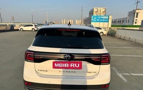 Volkswagen T-Cross I, 2022 год, 1 800 666 рублей, 19 фотография