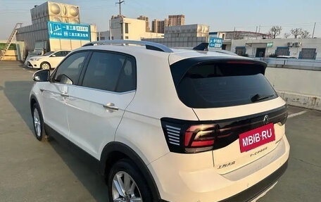 Volkswagen T-Cross I, 2022 год, 1 800 666 рублей, 20 фотография