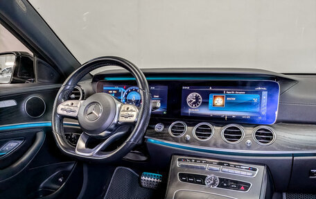 Mercedes-Benz E-Класс, 2020 год, 3 850 000 рублей, 25 фотография