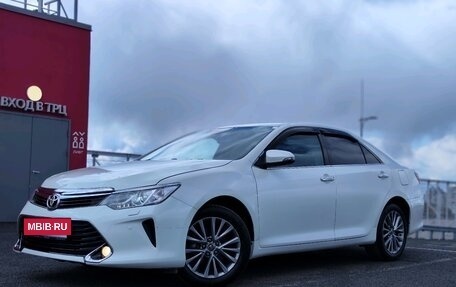 Toyota Camry, 2016 год, 2 150 000 рублей, 2 фотография